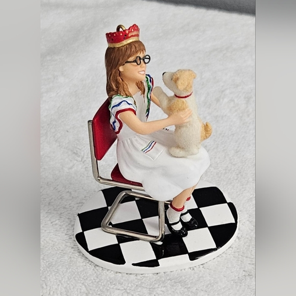 American Girl Molly - Picture 1 of 5